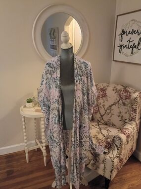 Women's Floral Kimono Top - Torrid Sz. 1/2 1 2 1x 2x
